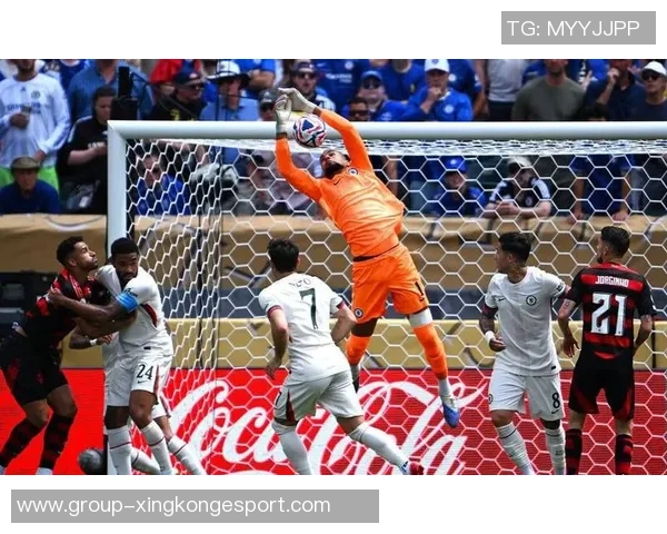 曼市双雄争抢15岁布基纳法索中场宗戈表现惊艳U17世界杯